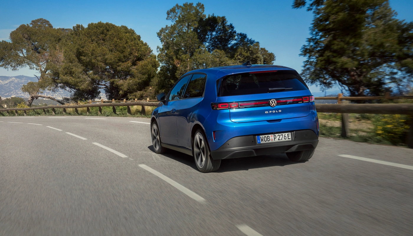 Volkswagen Id Polo - Contexto Entorno Real Contexto Conduciendo Exterior Trasera Exterior Trasera Derecha