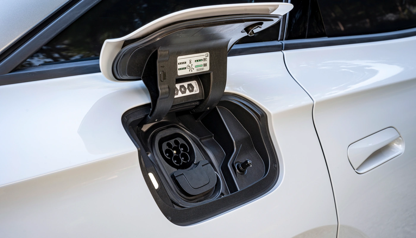 Volkswagen Id7 - Carga Puerto Abierto