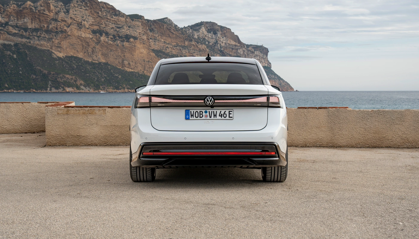 Volkswagen Id7 - Contexto Entorno Real Contexto Aparcado Exterior Trasera