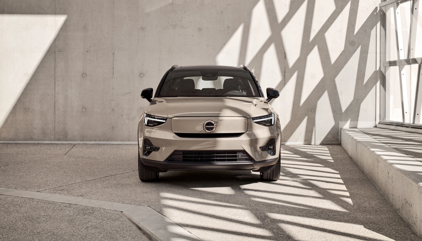 Volvo Ec40 - Contexto Entorno Real Contexto Aparcado Exterior Frontal