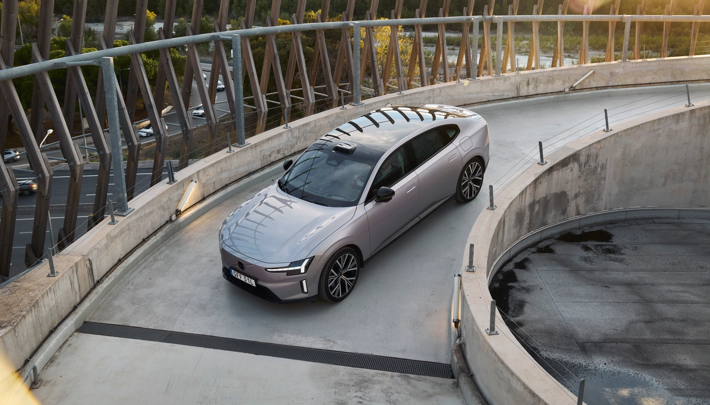 Volvo Es90 - Contexto Entorno Real Contexto Aparcado Exterior Frontal Izquierda Exterior Superior