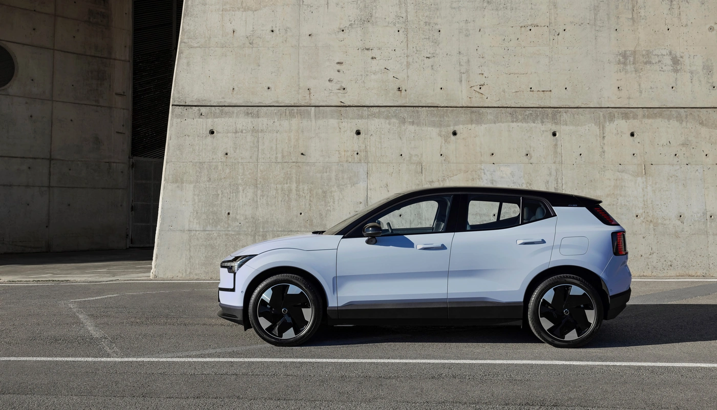 Volvo Ex30 - Contexto Entorno Real Contexto Aparcado Exterior Lateral Izquierda