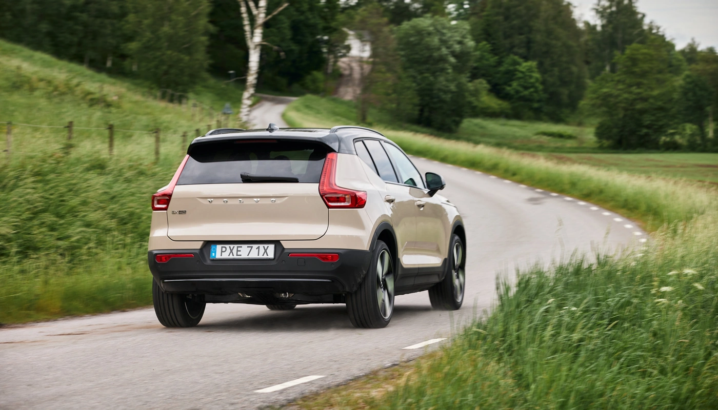 Volvo Ex40 - Contexto Entorno Real Contexto Conduciendo Exterior Trasera Izquierda