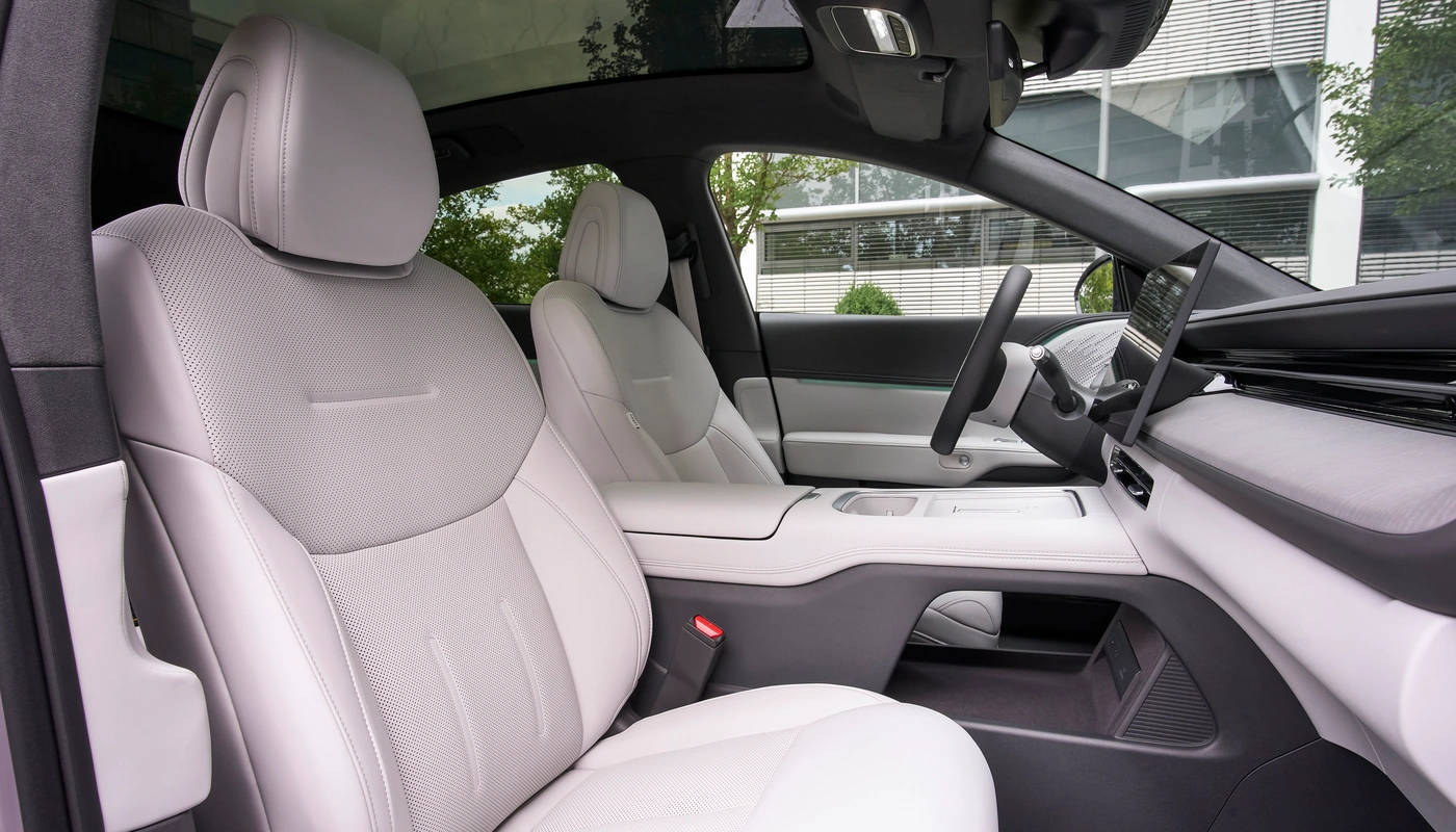 Xpeng G6 - Interior Asientos Delanteros