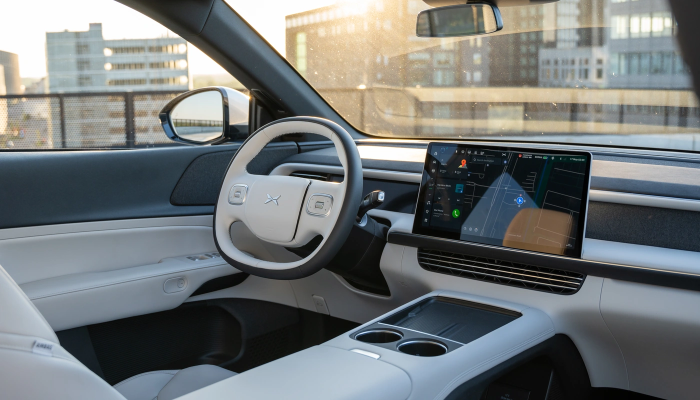 Xpeng G6 - Interior Pantalla Central Interior Volante