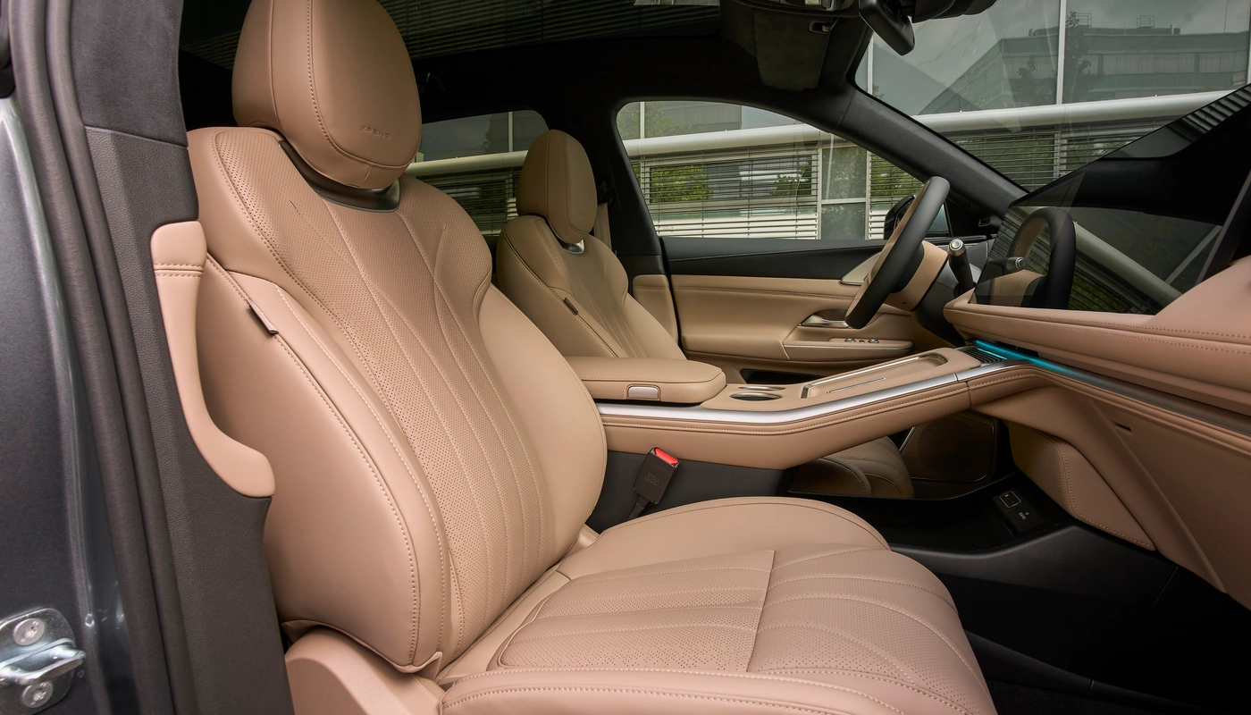 Xpeng G9 - Interior Asientos Delanteros