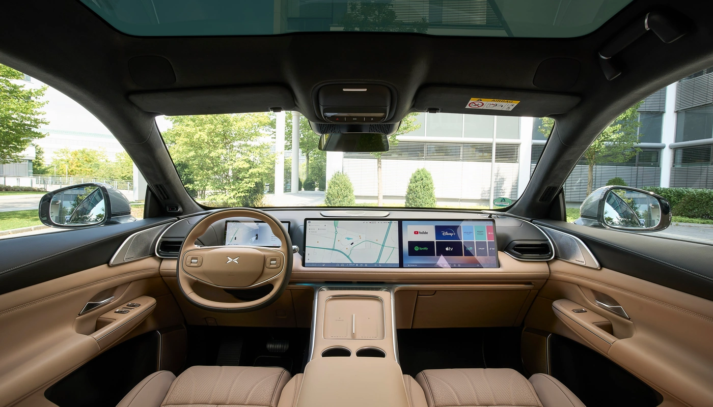 Xpeng G9 - Interior Detalle