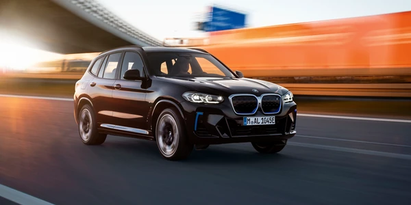 BMW iX3