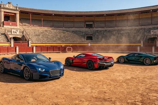 Hypercars Eléctricos - Rendimiento Extremo y Exclusividad