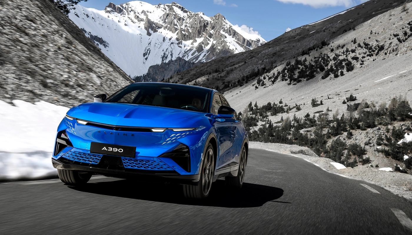 Alpine A390 Gts - Contexto Entorno Real Contexto Conduciendo Exterior Frontal Izquierda