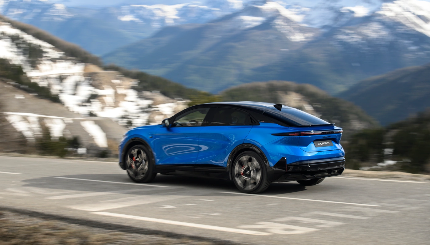 Alpine A390 Gts - Contexto Entorno Real Contexto Conduciendo Exterior Lateral Izquierda