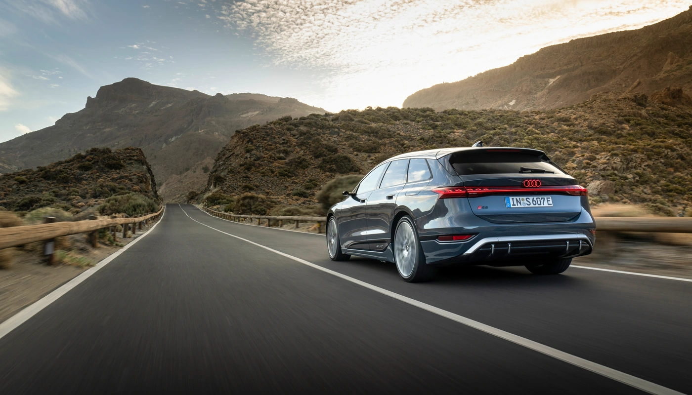 Audi A6 Avant E Tron S6 - Contexto Entorno Real Contexto Conduciendo Exterior Trasera Derecha