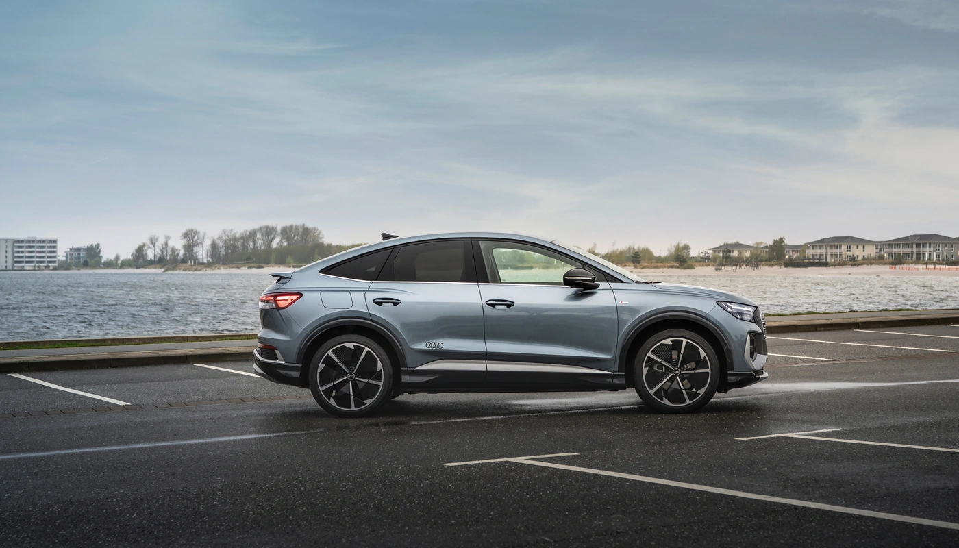 Q4 Sportback e-tron