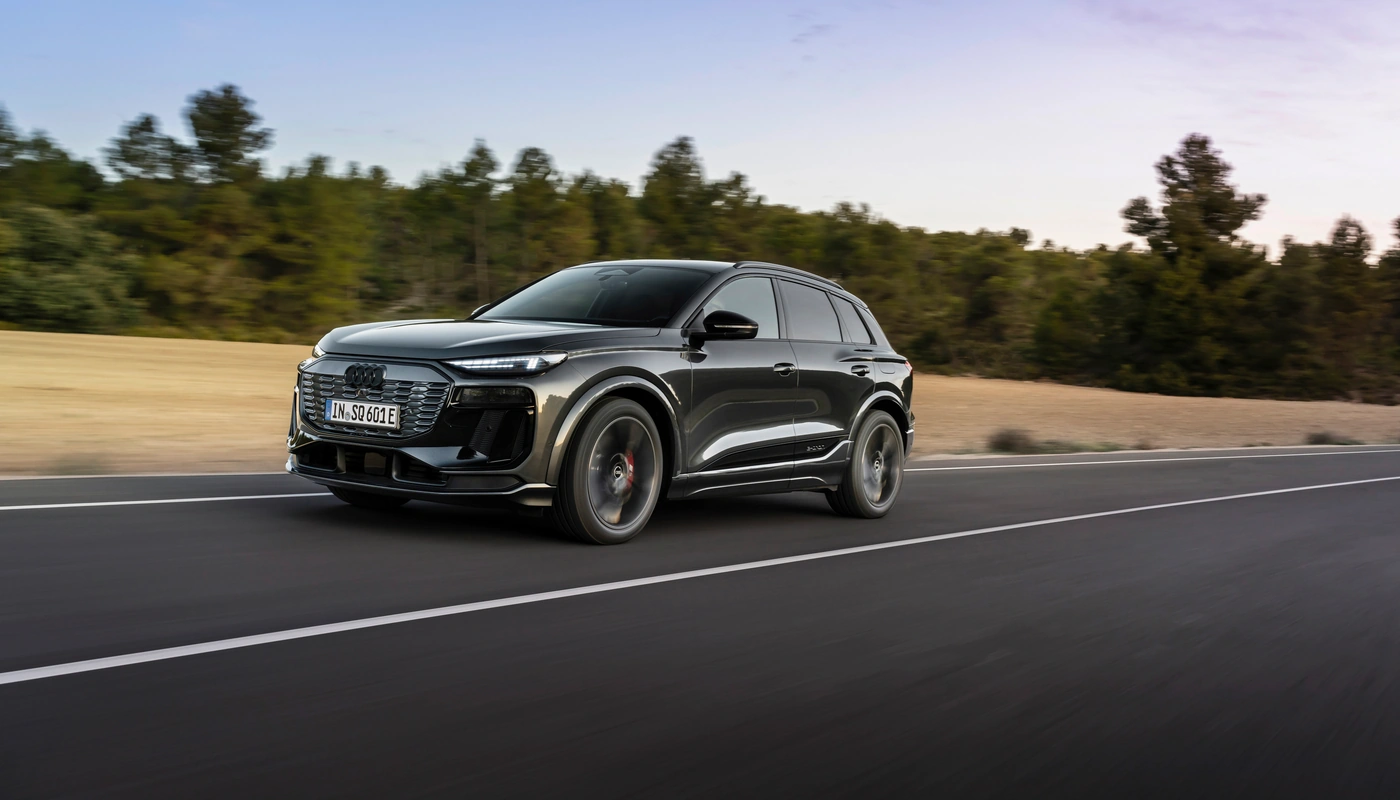 Audi Q6 E Tron Sq6 - Contexto Entorno Real Contexto Conduciendo Exterior Frontal Izquierda