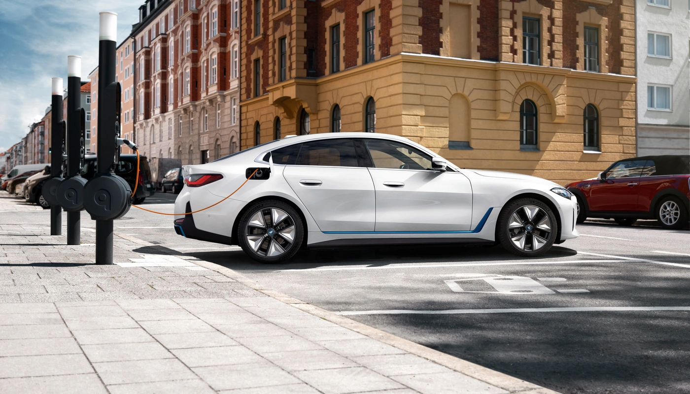 Bmw I4 Edrive35 - Carga Estacion