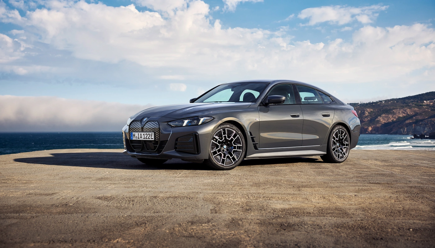 Bmw I4 Edrive40 - Contexto Entorno Real Contexto Aparcado Exterior Frontal Izquierda