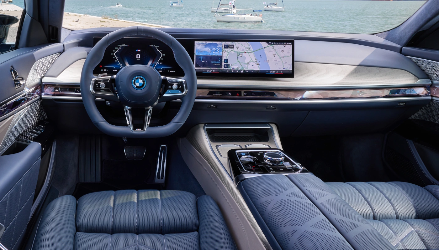 Bmw I7 M70 Xdrive - Interior Salpicadero Interior Pantalla Central Interior Volante