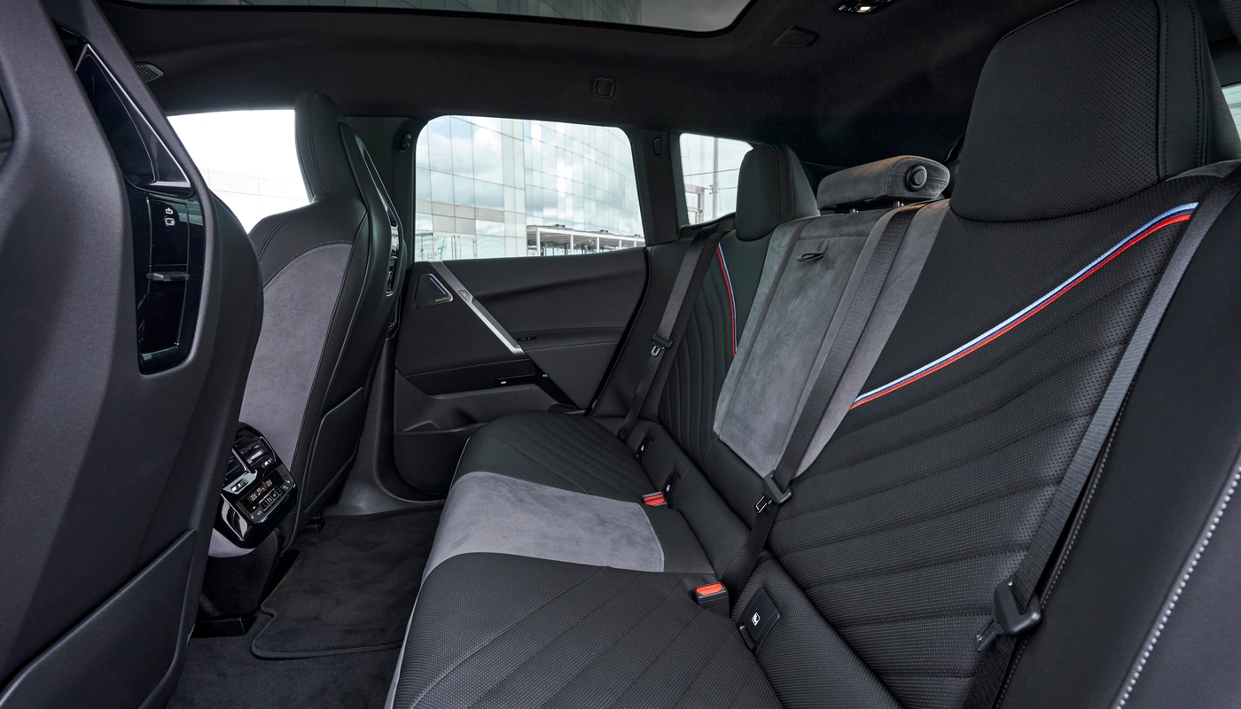 Bmw Ix M70 Xdrive - Interior Asientos Traseros