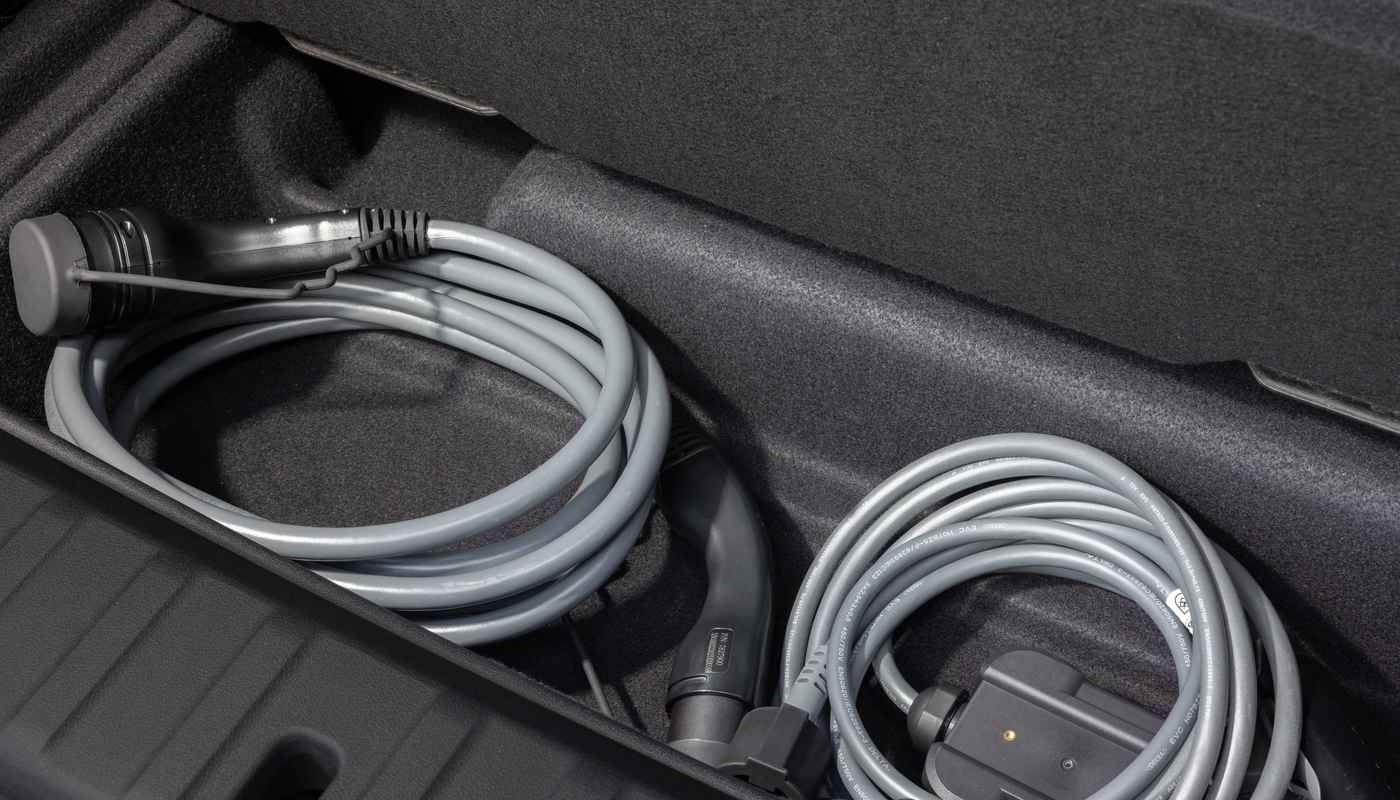 Bmw Ix2 Xdrive30 - Almacenamiento Maletero Delantero