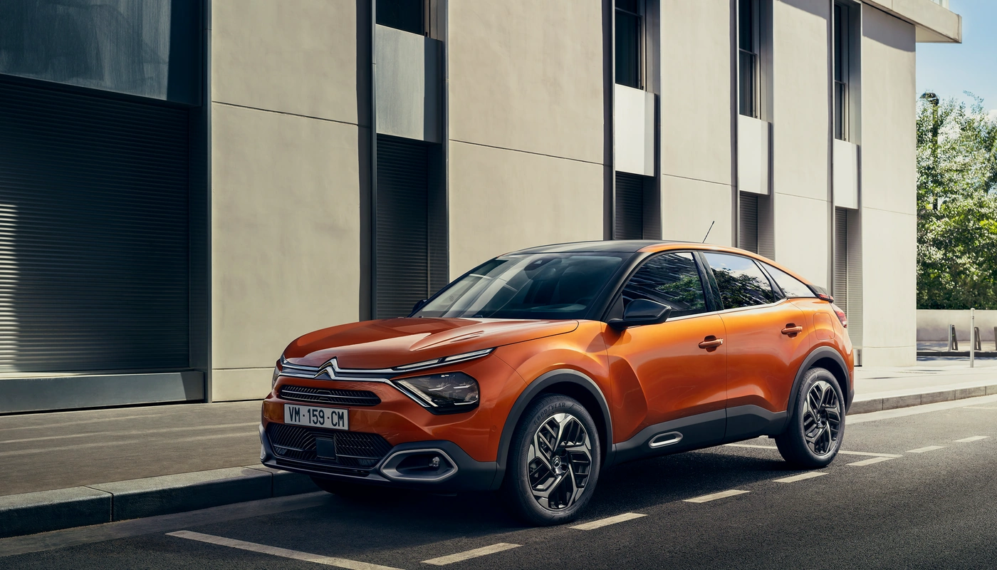 Citroen E C4 Plus - Contexto Entorno Real Contexto Aparcado Exterior Frontal Izquierda