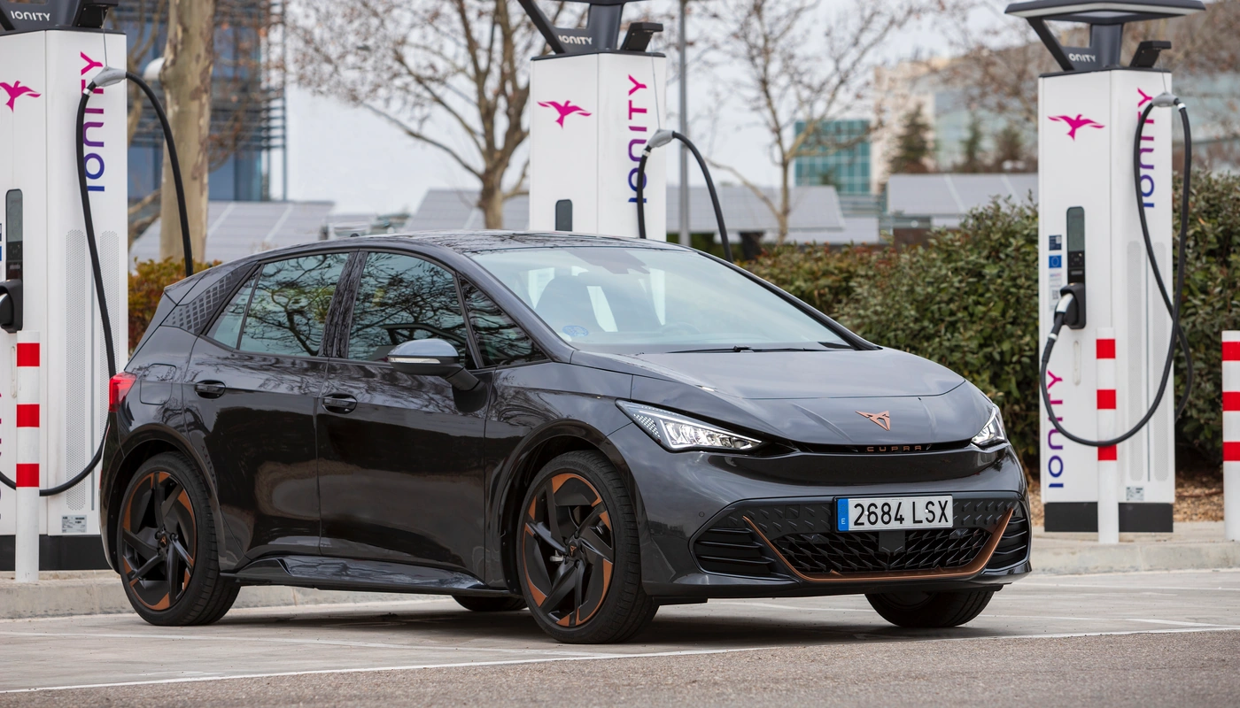 Cupra Born E Boost - Carga Estacion