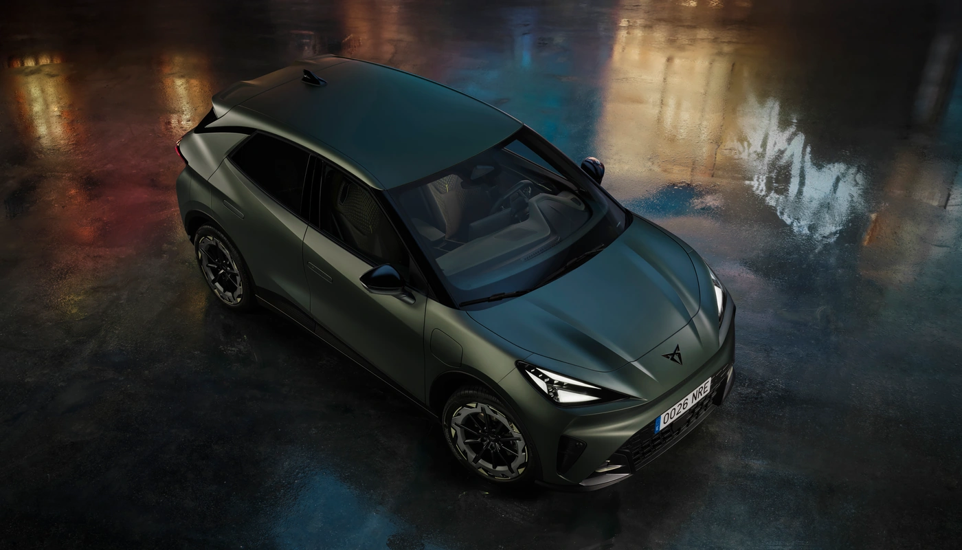 Cupra Raval Dynamic - Contexto Estudio Contexto Aparcado Exterior Frontal Derecha Exterior Lateral Derecha Exterior Superior