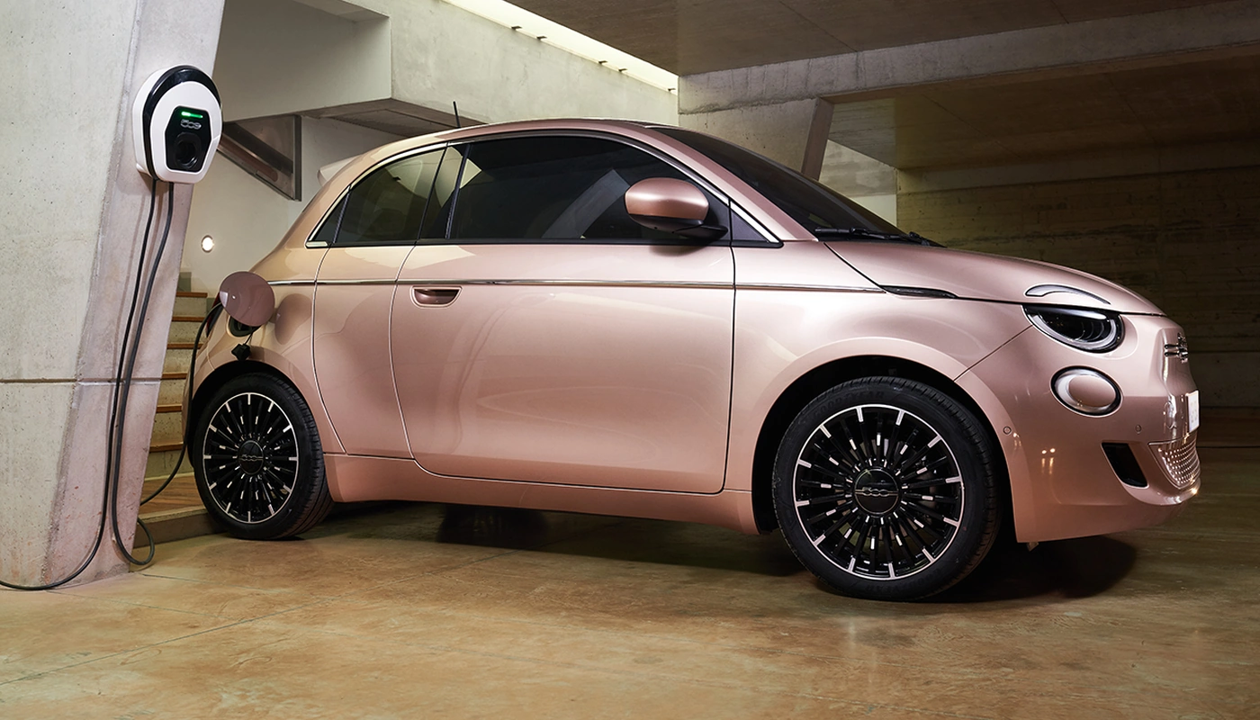 Fiat 500e 31 - Contexto Entorno Real Carga Hogar