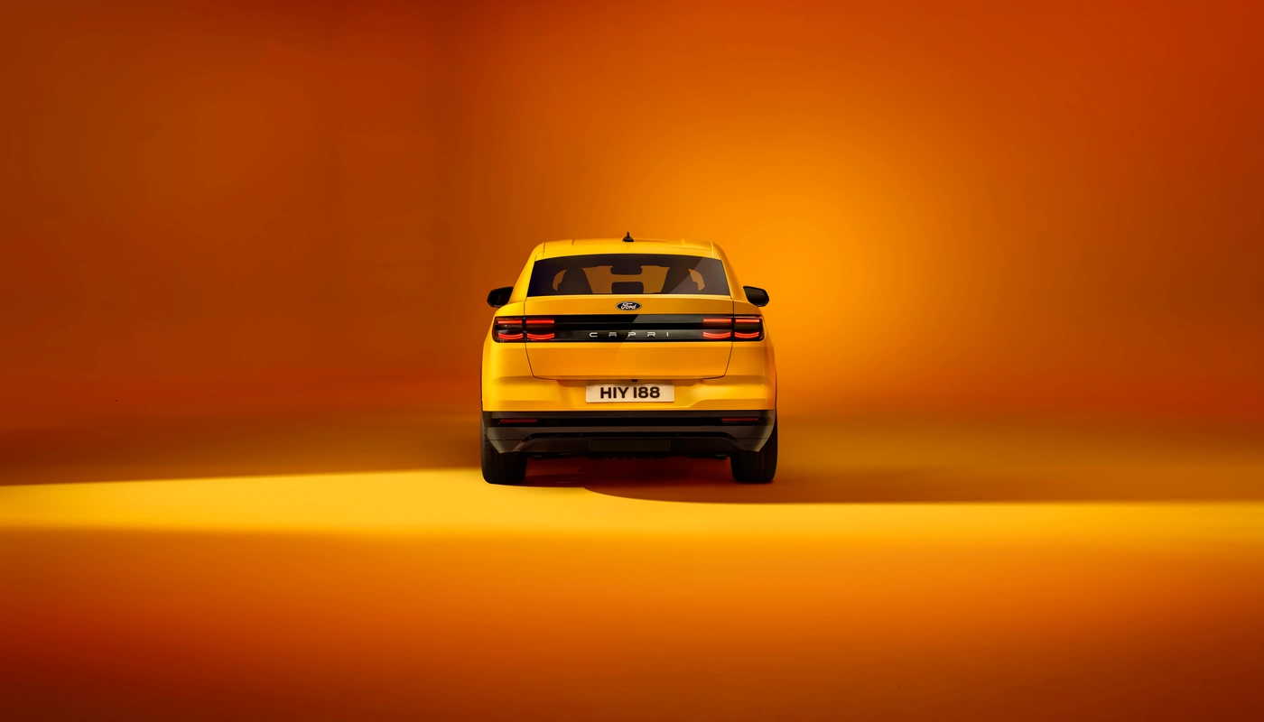 Ford Capri Style - Contexto Estudio Exterior Trasera