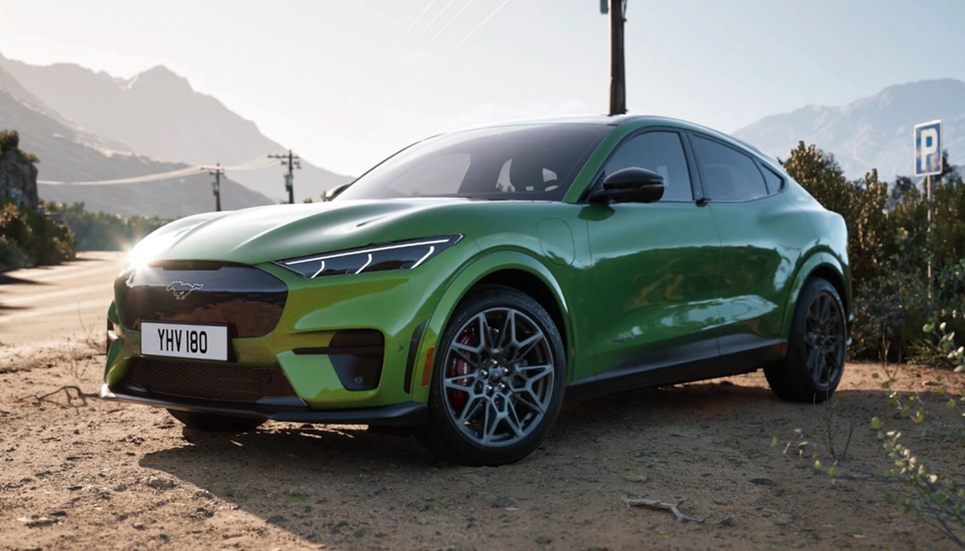 Ford Mustang Mach E Gt - Contexto Entorno Real Contexto Aparcado Exterior Frontal Izquierda