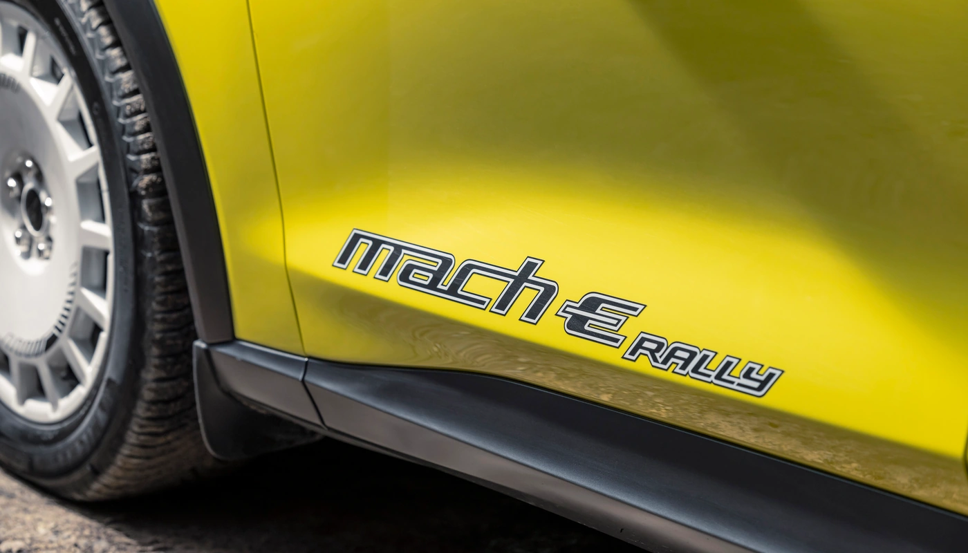 Ford Mustang Mach E Rally - Exterior Lateral Izquierda Exterior Detalle