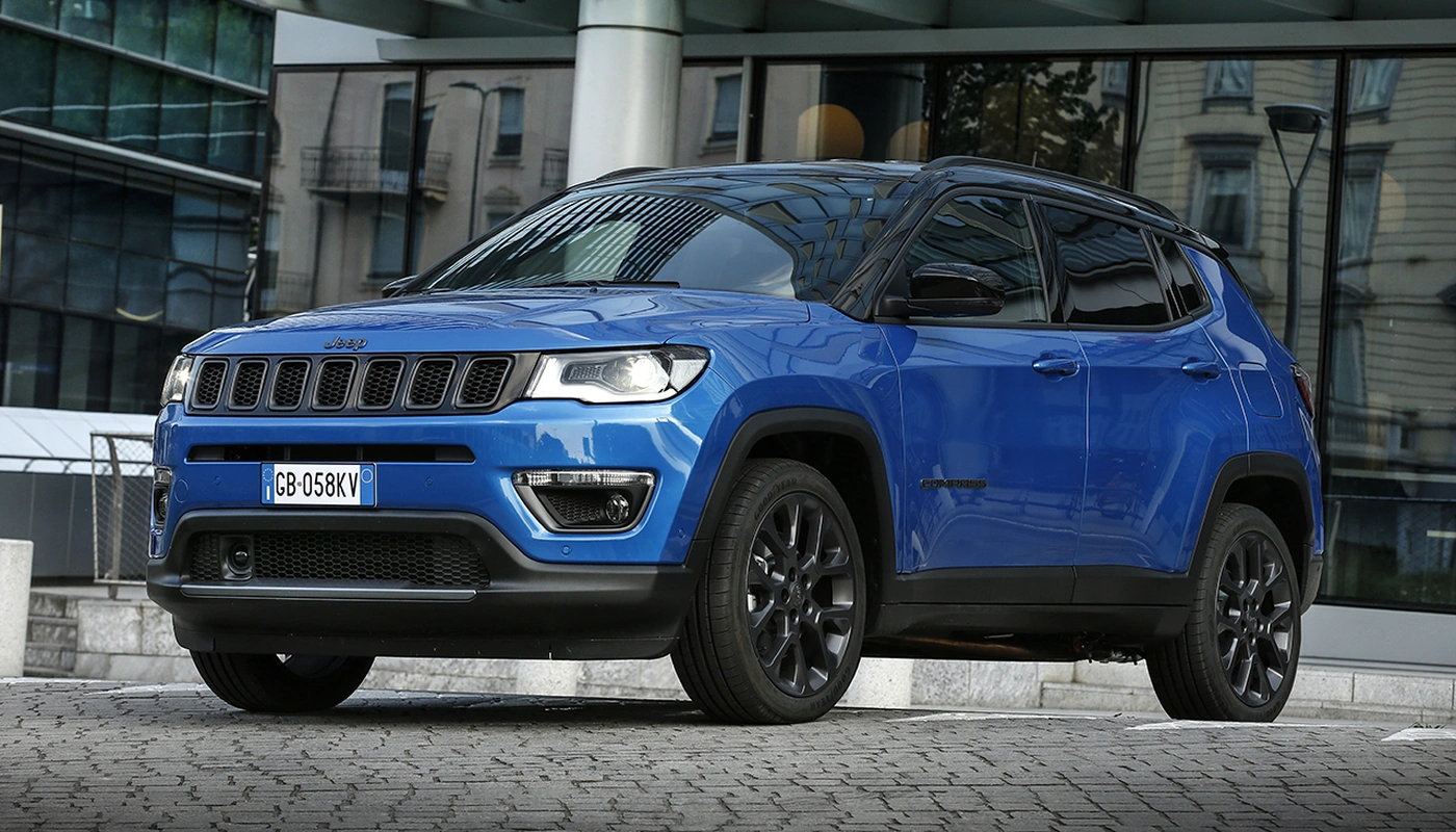 Jeep Compass Altitude - Contexto Entorno Real Contexto Aparcado Exterior Frontal Izquierda