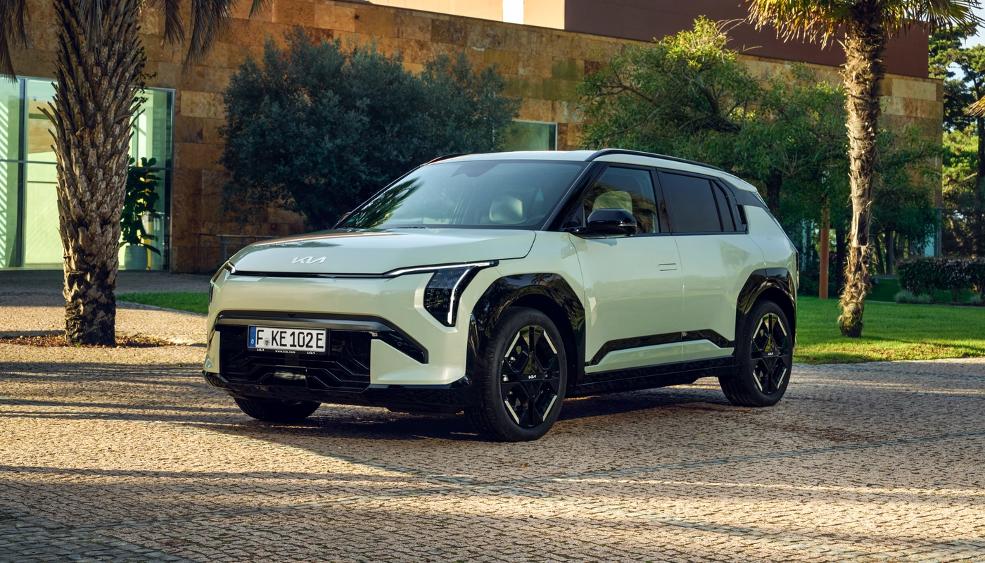 Kia Ev3 Gt Line - Contexto Aparcado Exterior Frontal Izquierda