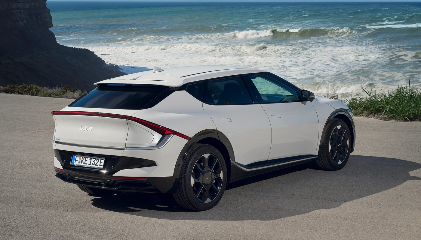 Kia Ev6 Air - Contexto Entorno Real Contexto Aparcado Exterior Trasera Izquierda