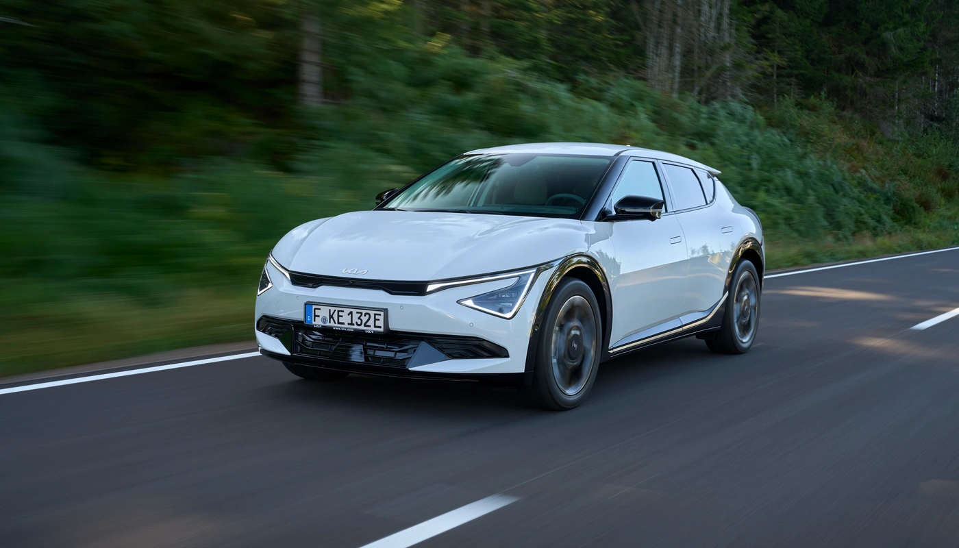 Kia Ev6 Air - Contexto Entorno Real Contexto Conduciendo Exterior Frontal Izquierda