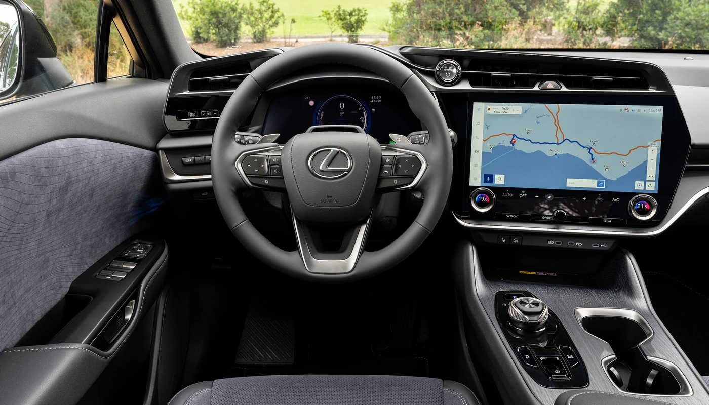 Lexus Rz E Luxury - Interior Salpicadero Interior Pantalla Central Interior Volante