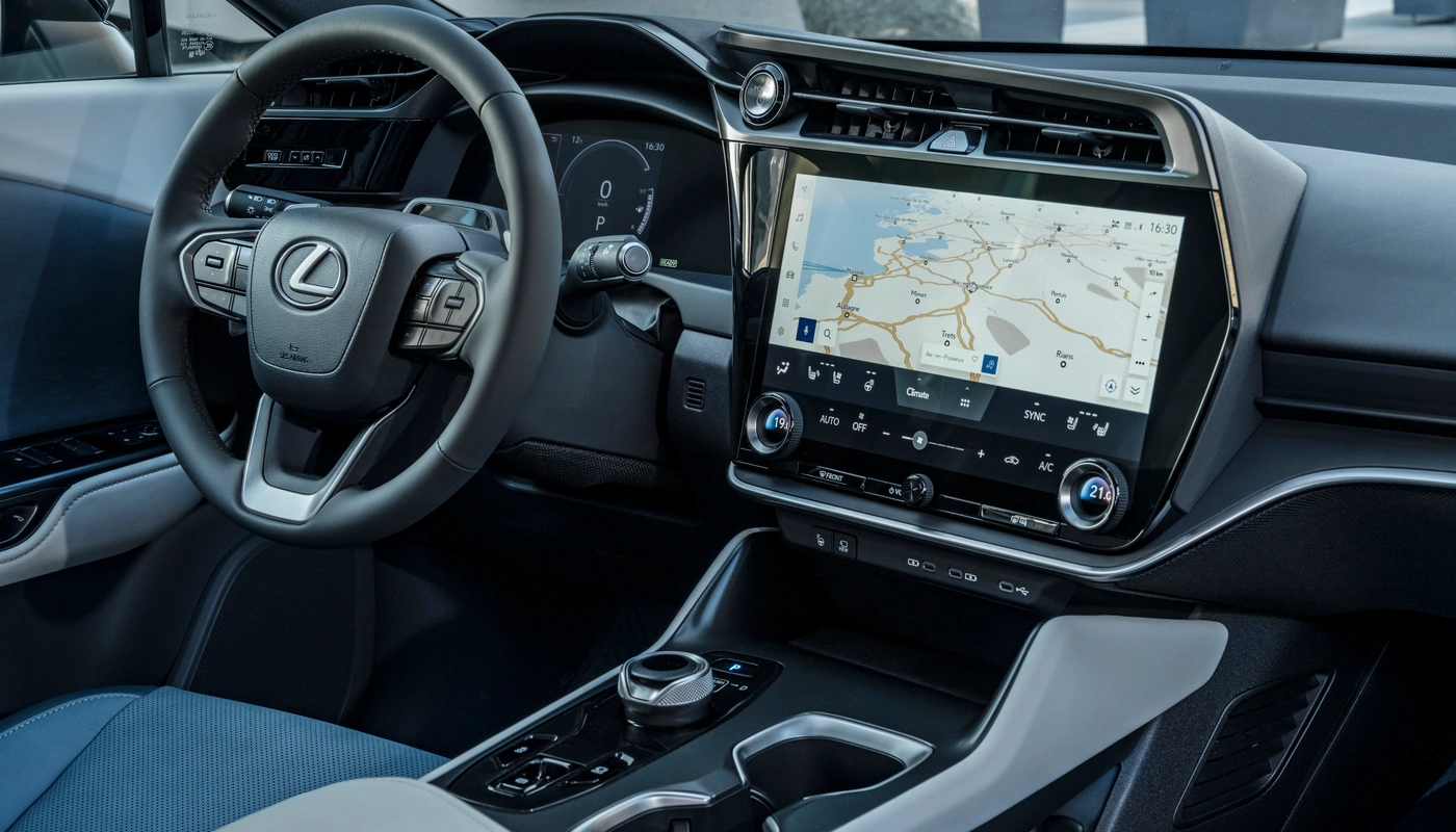 Lexus Rz E Premium Efficiency - Interior Pantalla Central