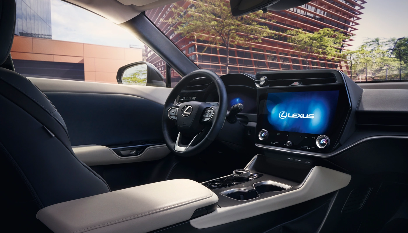 Lexus Rz E Premium - Interior Pantalla Central