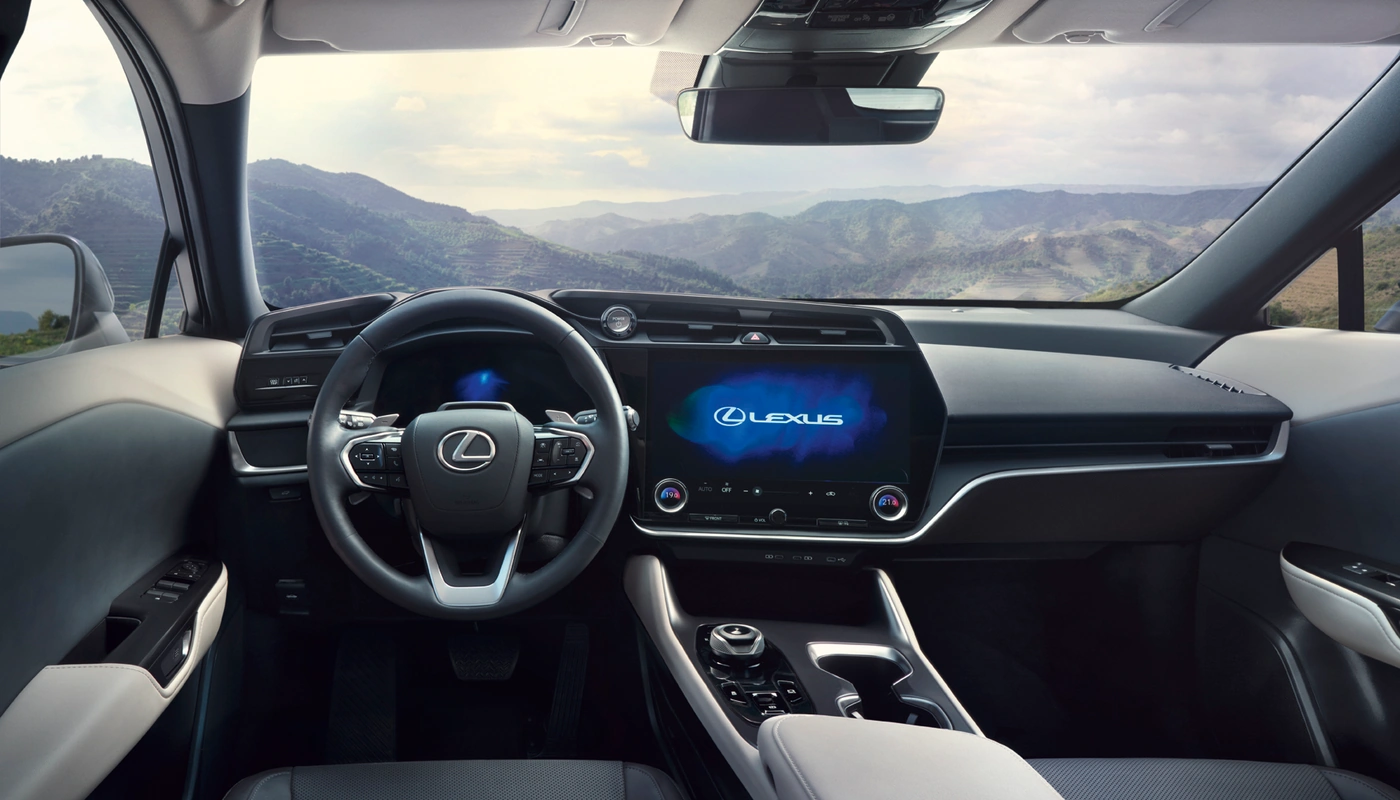 Lexus Rz E Premium - Interior Salpicadero Interior Asientos Delanteros Interior Pantalla Central Interior Volante