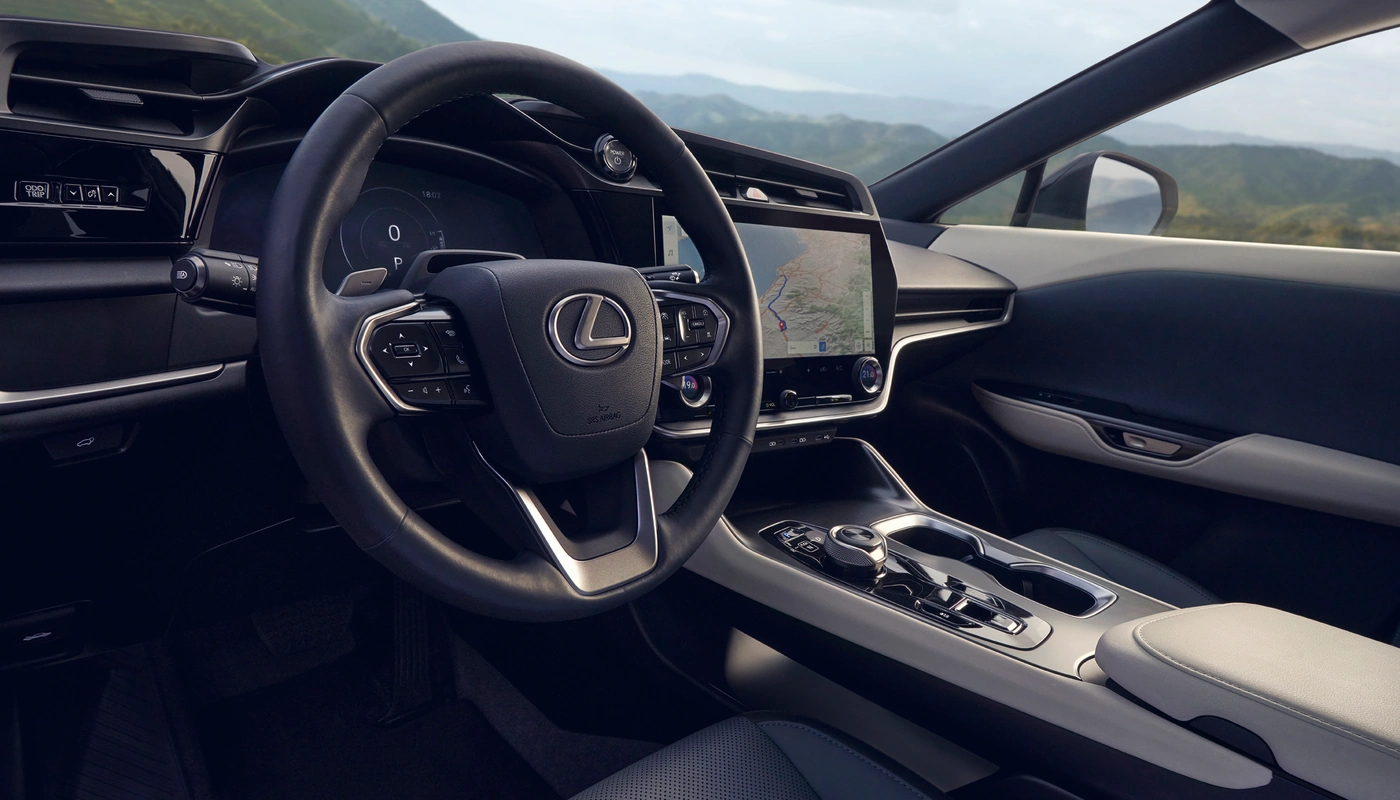 Lexus Rz E Premium - Interior Volante
