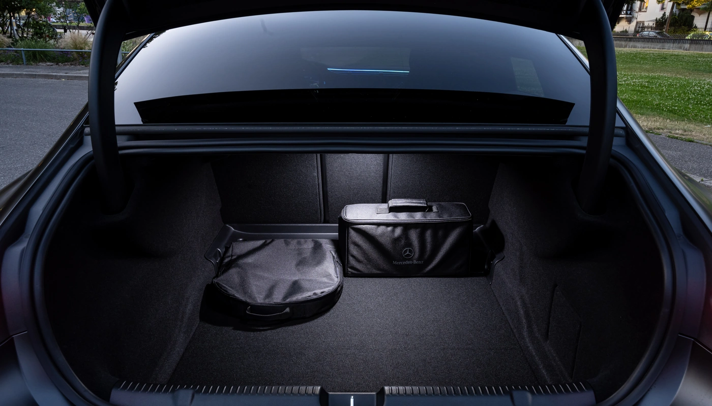 Mercedes Benz Eqe Berlina Mercedes Amg 53 4matic - Almacenamiento Maletero