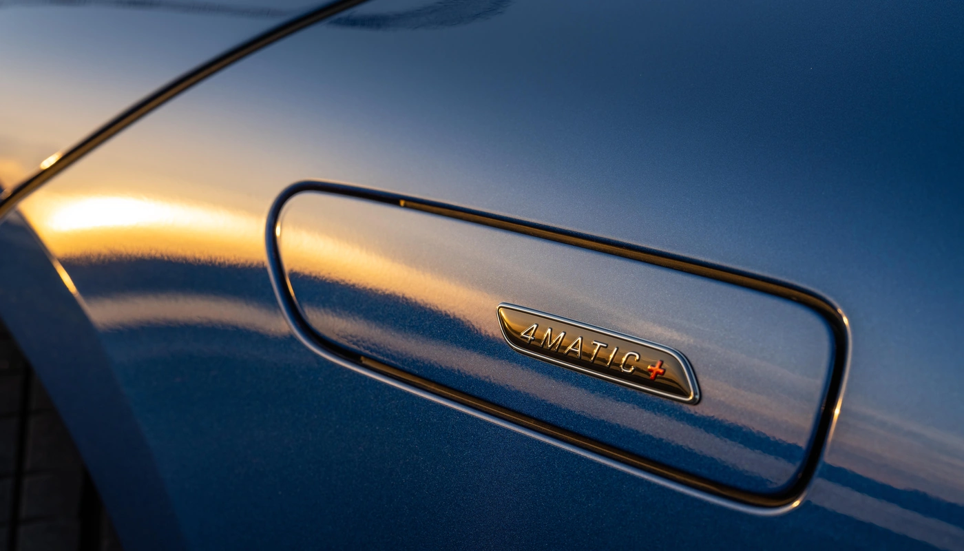 Mercedes Benz Eqe Berlina Mercedes Amg 53 4matic - Carga Puerto Cerrado