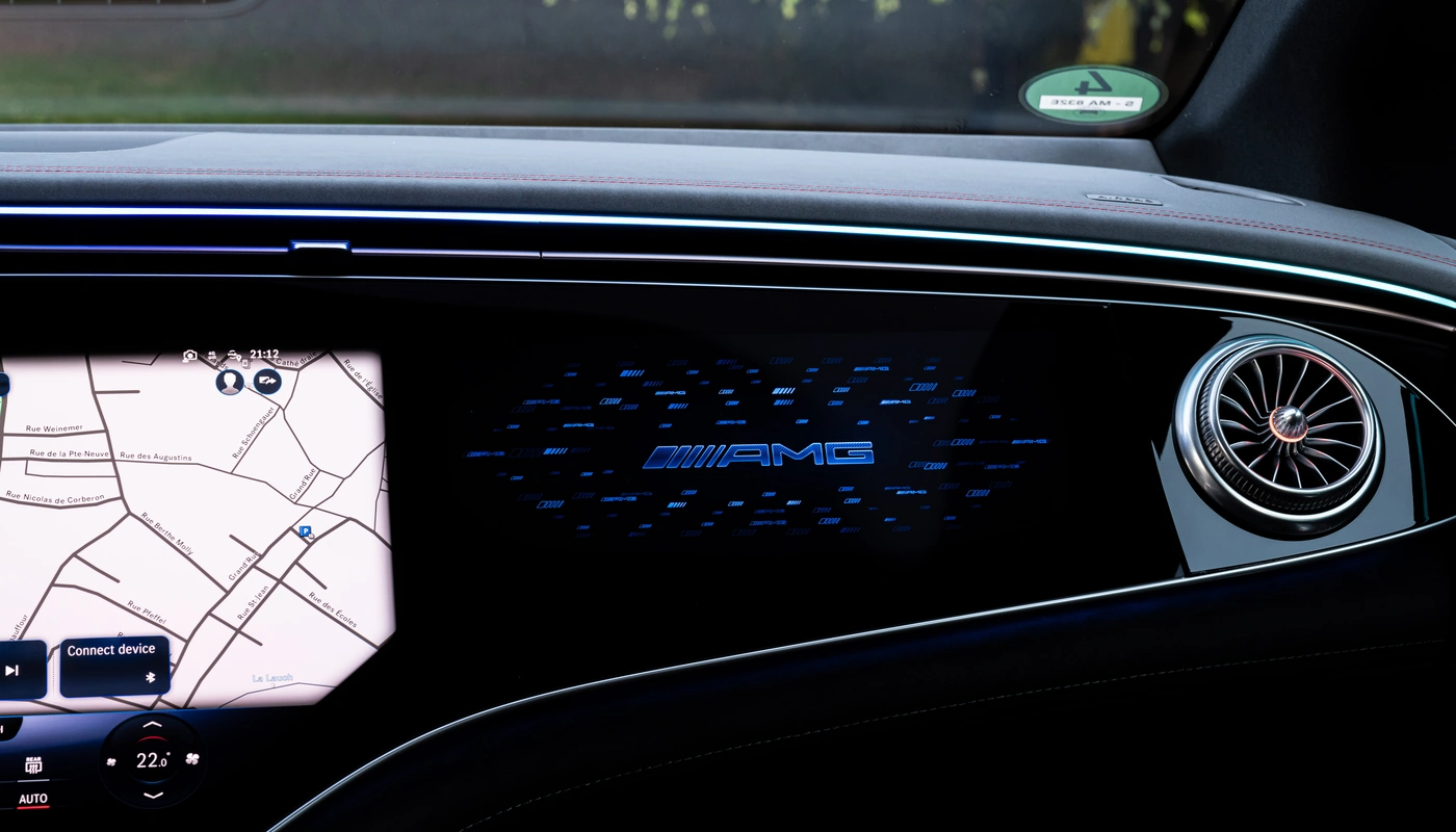 Mercedes Benz Eqe Berlina Mercedes Amg 53 4matic - Interior Pantalla Central