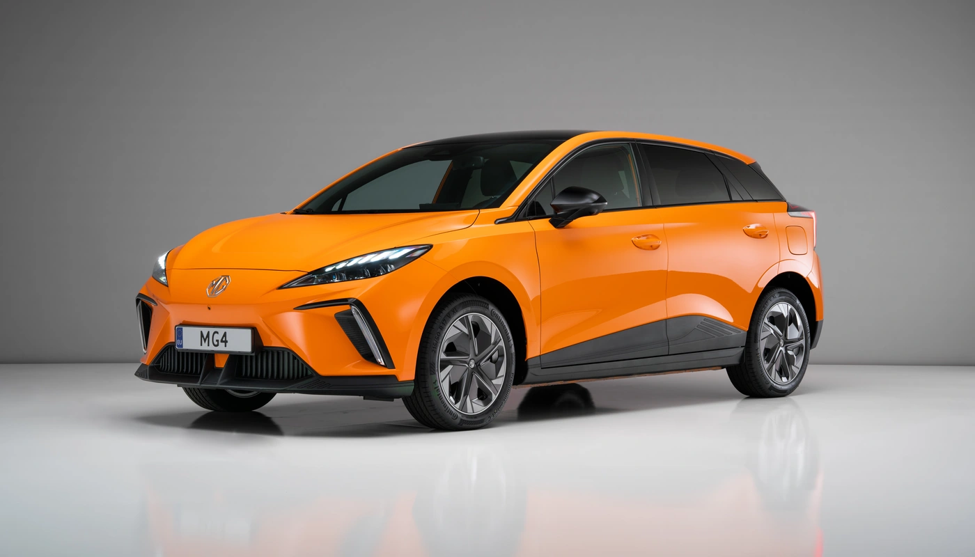 Mg Mg4 Ev Luxury - Contexto Estudio Contexto Aparcado Exterior Lateral Izquierda