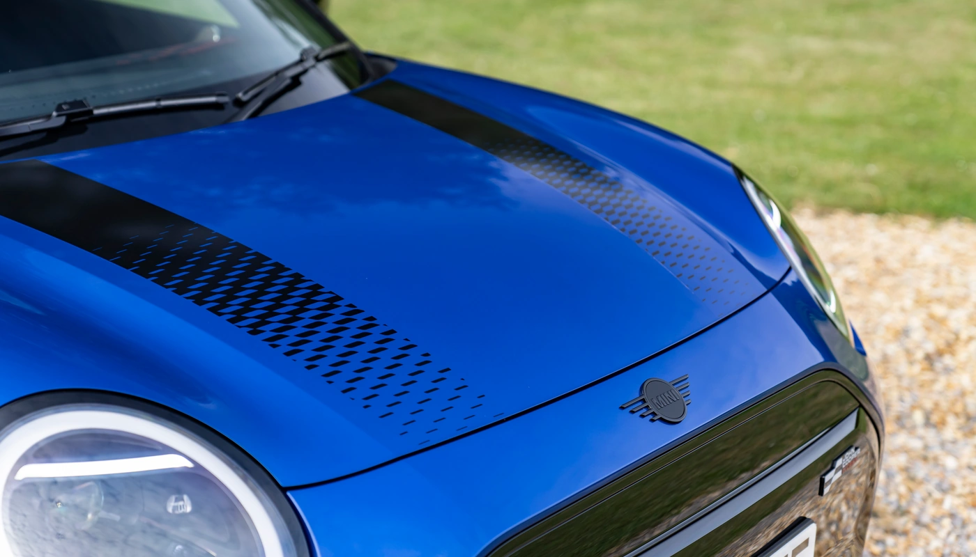 Mini Cooper John Cooper Works E - Exterior Frontal Exterior Superior Exterior Detalle
