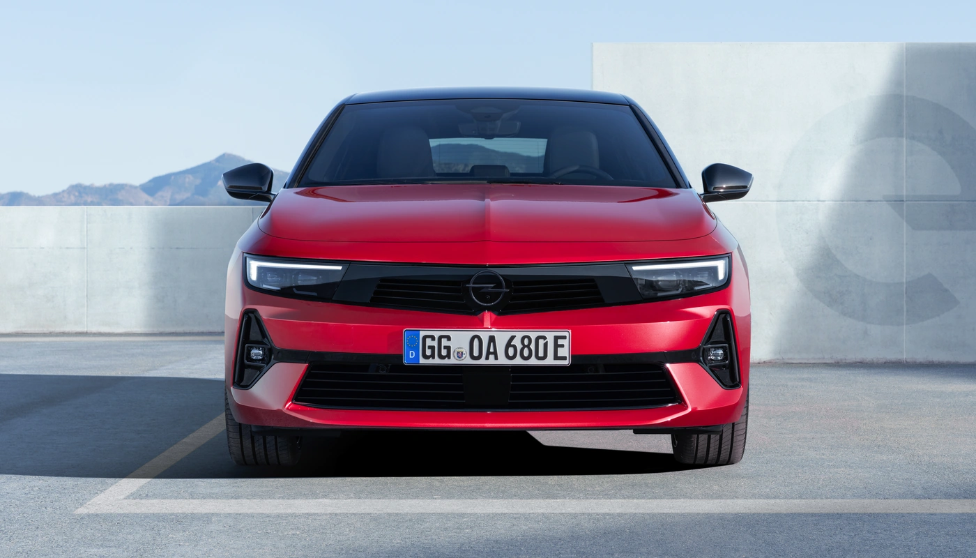 Opel Astra Sports Tourer Gs - Contexto Entorno Real Contexto Aparcado Exterior Frontal