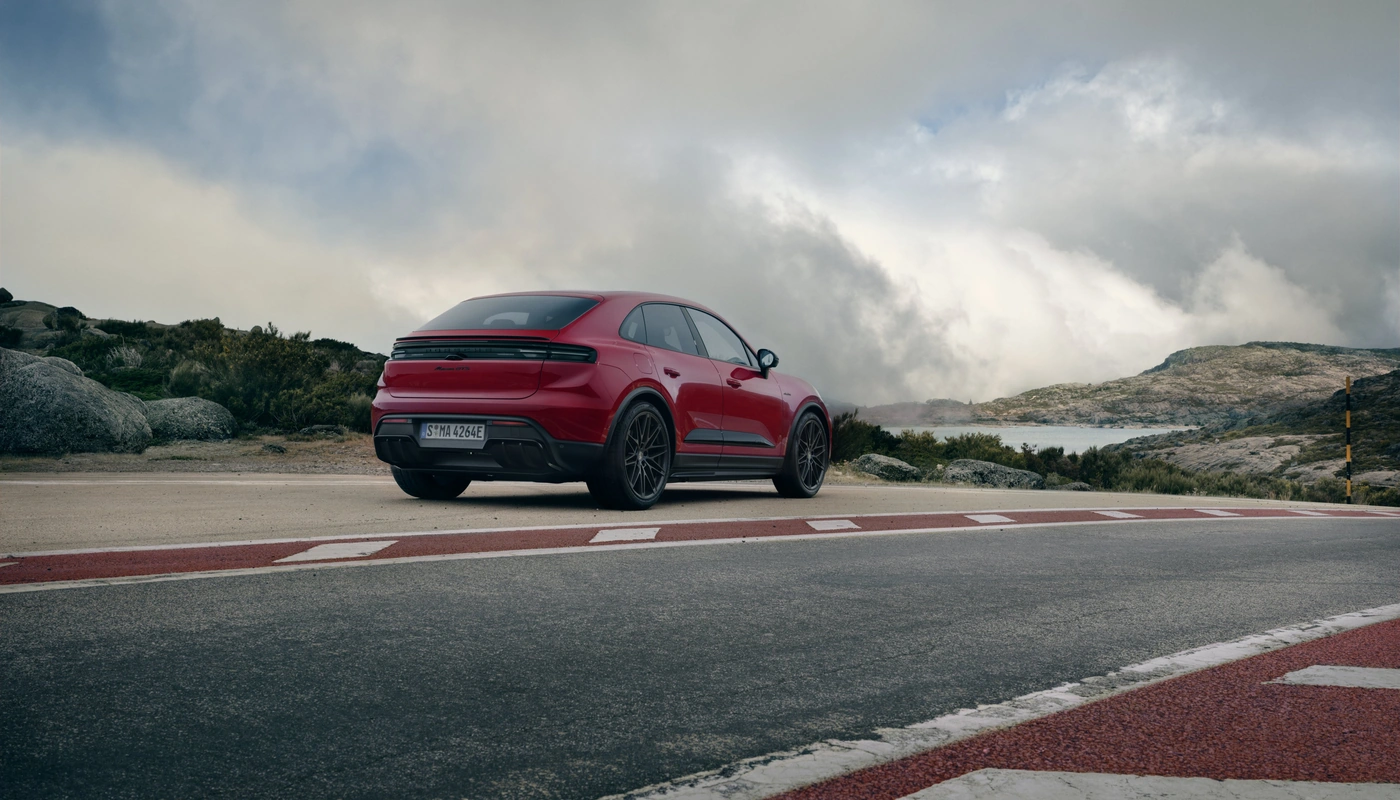 Porsche Macan Gts - Contexto Entorno Real Contexto Aparcado Exterior Frontal Izquierda