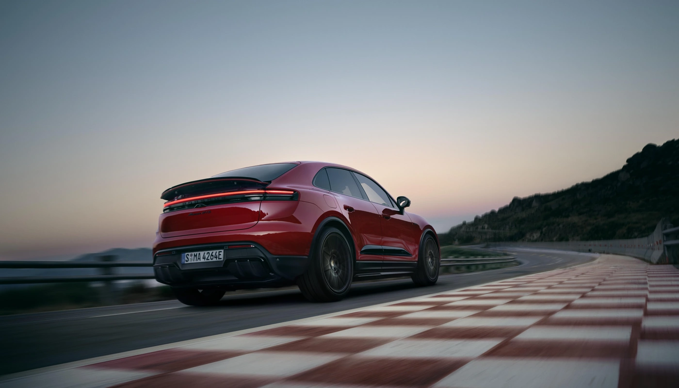 Porsche Macan Gts - Contexto Entorno Real Contexto Conduciendo Exterior Frontal Izquierda
