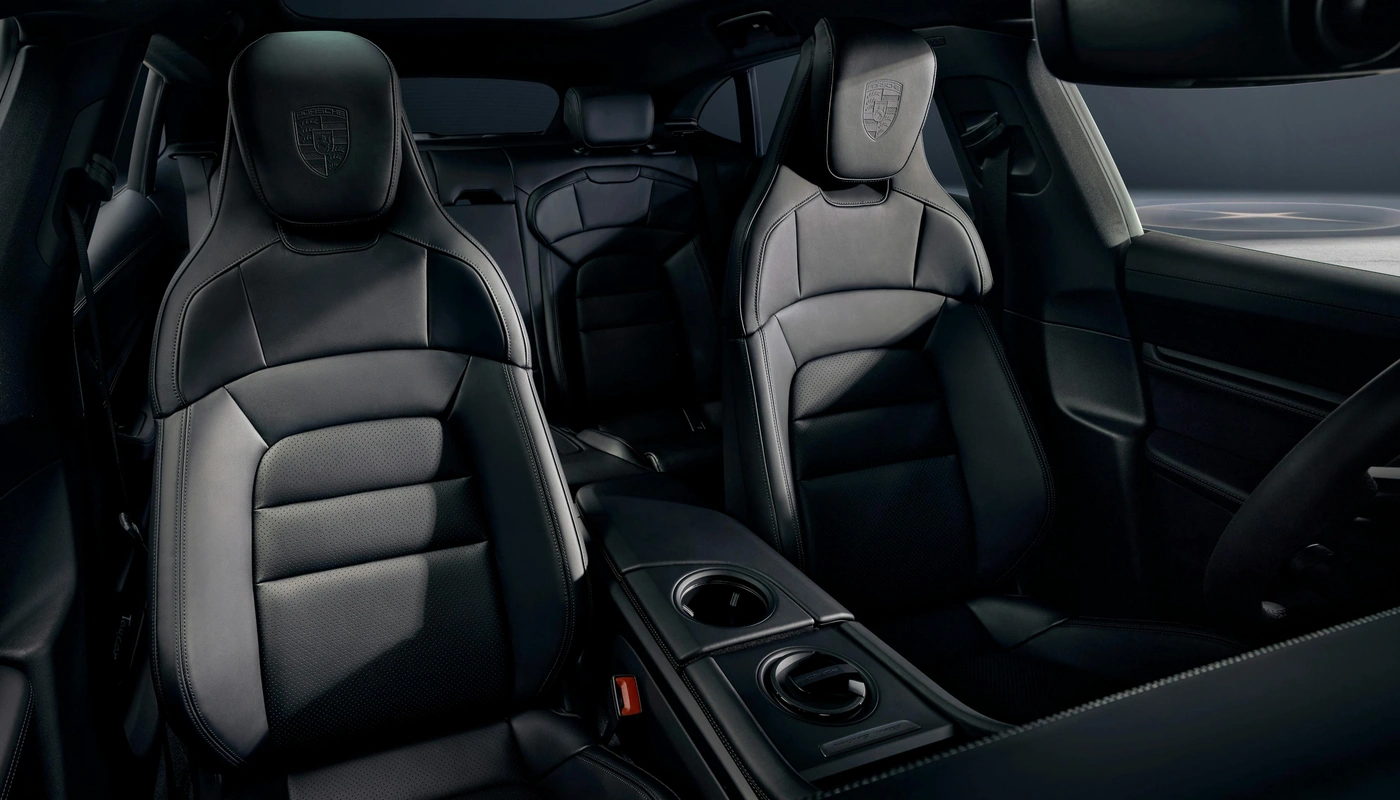 Porsche Taycan Sport Turismo Black Edition - Interior Asientos Delanteros
