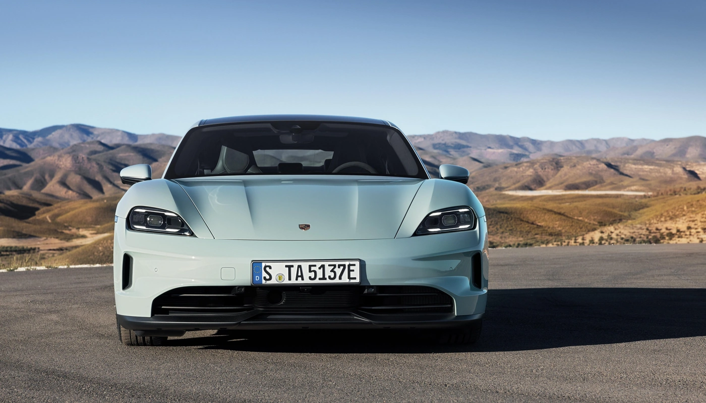 Porsche Taycan Standard - Contexto Entorno Real Contexto Aparcado Exterior Frontal