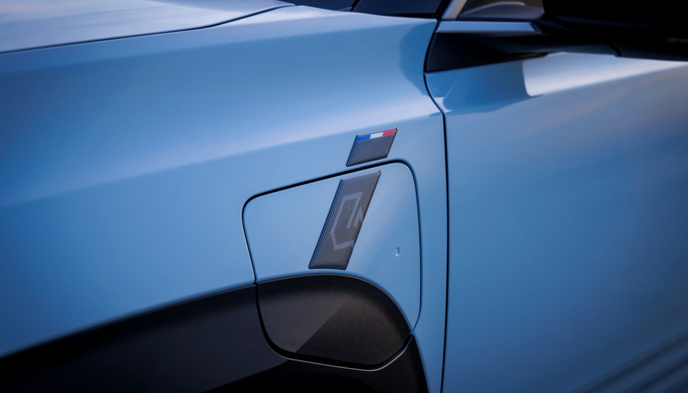 Renault 4 Techno - Carga Puerto Cerrado